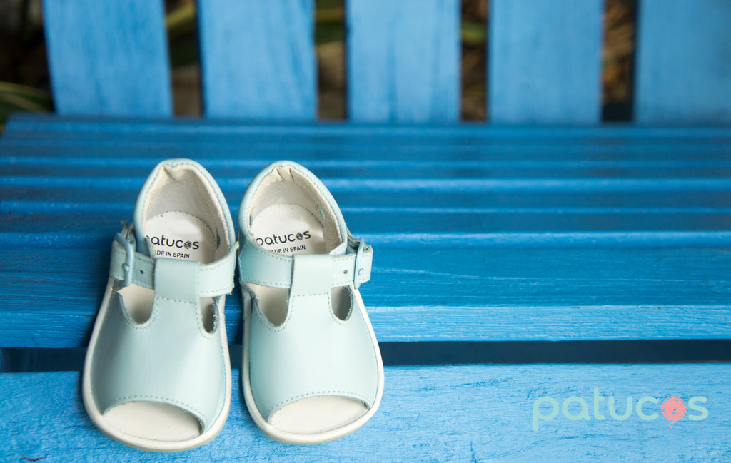 Infant Shoes: Plastic or Leather