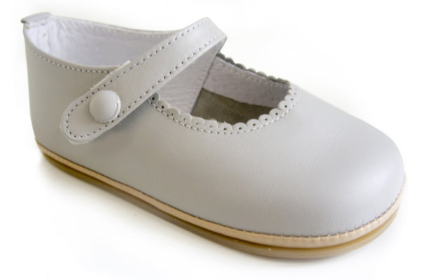 Patucos Infant Classic Grey Leather Shoes for Girls